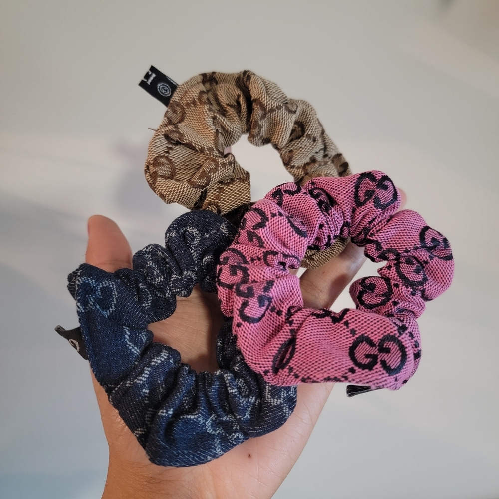 3 Left! 1pc Stylish Patterned Mono Scrunchie Hair Tie